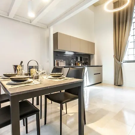 Appartamento Elegant Fornasa Vecia, Canal View With A Beautiful Garden R&r Venezia