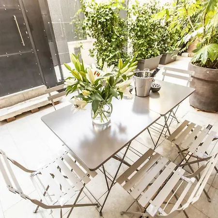 Elegant Fornasa Vecia, Canal View With A Beautiful Garden R&r Daire